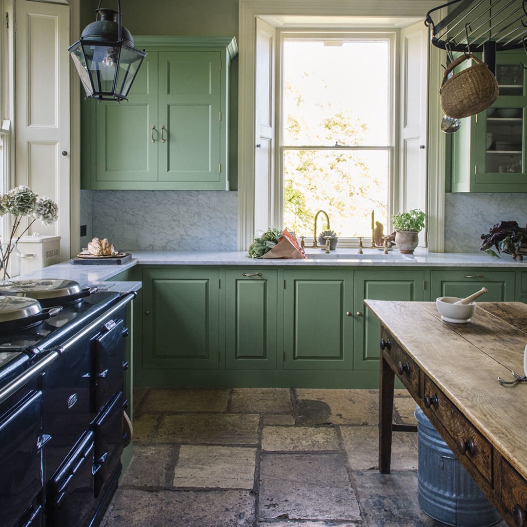 Bespoke kitchen design by Plain English with Robert Young Antiques