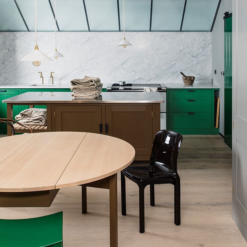 PE30 Kitchen Cupboards